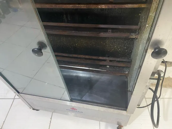MÁQUINA DE FRANGO SEMI NOVA PROGÁS 