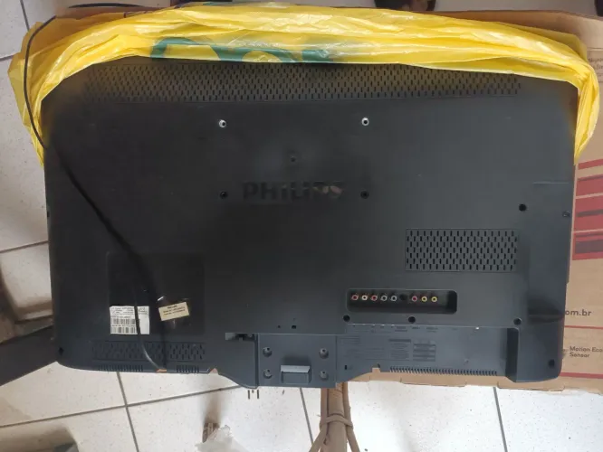 TV Philips 32 polegadas usada 