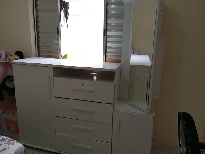 Armário quarto com espelho