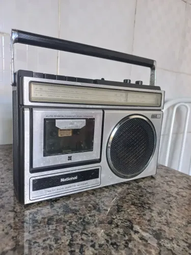 Rádio Vintage AM/FM - Toca Fita - Nacional