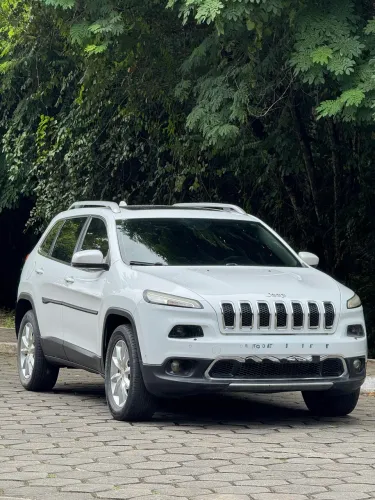 Jeep Cherokee Limited 3.2 4X4 V6 Aut. 2015