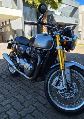 Triumph Thruxton R 1200cc