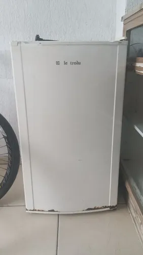 Frigobar Eletrolux