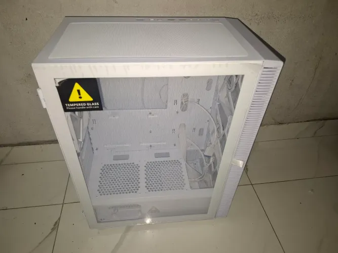 gabinete montech x3 mesh