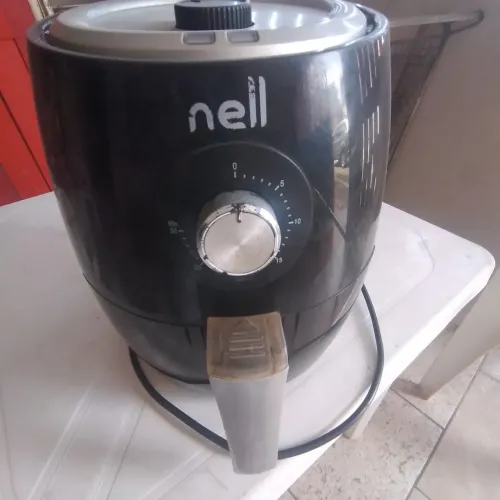 Vendo air fryer nell em perfeitas condições 
