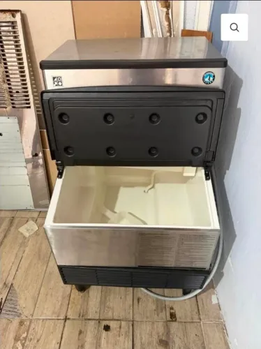 Maquina de Gelo - Produz 145k de gelo por dia.