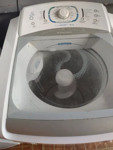 Máquina de lavar Electrolux 12 kilos bluetooth 