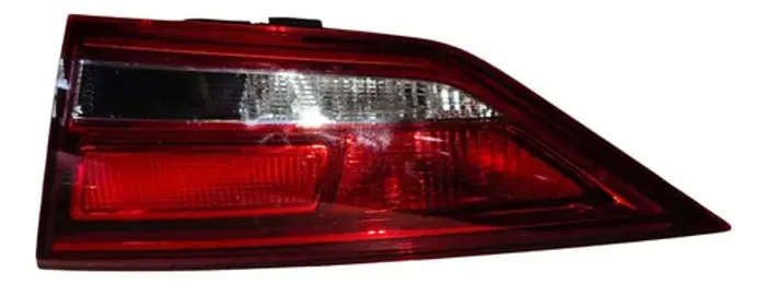 Lanterna Traseira Direita Audi A3 2016 A 2019 8v5945076 Direito/passageiro Vermelho