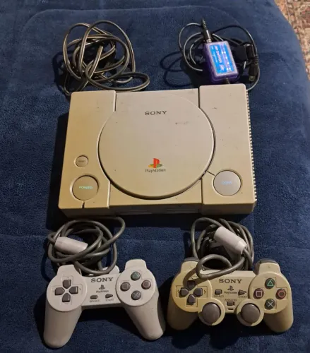 Vende-se ps1 totalmente funcionando 