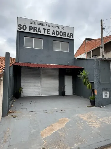 Alugo ponto comercial