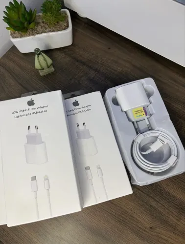Carregador de Iphone completo 20W + cabo lacrado - Entrega imediata