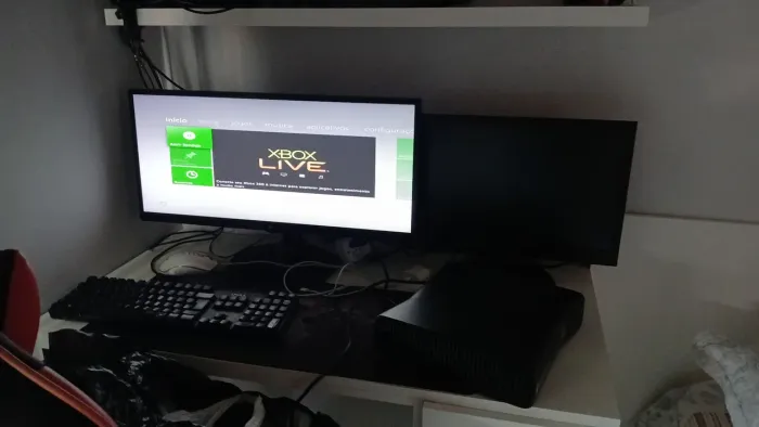 Xbox 360 slim (Leia a descrição)