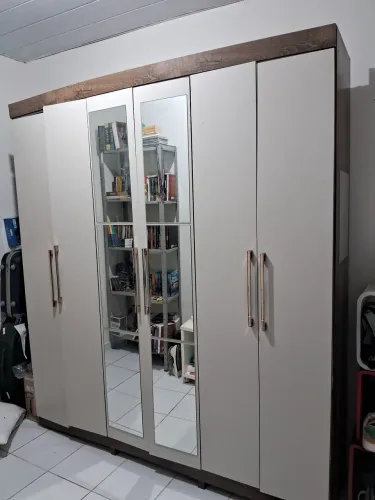 Guarda roupa Casal, 6 Portas, R$500,00