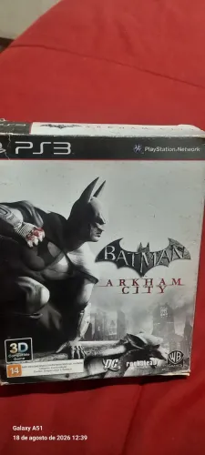 BATMAN COM LUVA 