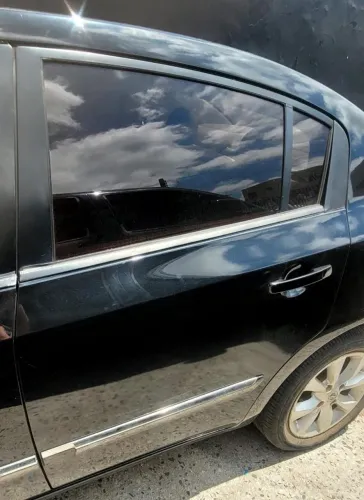 Porta Nissan Sentra Traseira Esquerd 2008 2010 2011 2012 Det (Usado)