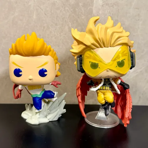 Funkos Pop Mirio e Hawks