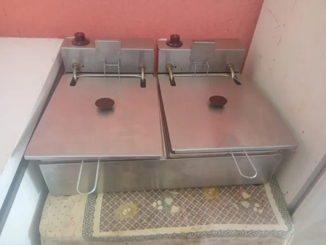 Fechando bar ,vendendo tudo