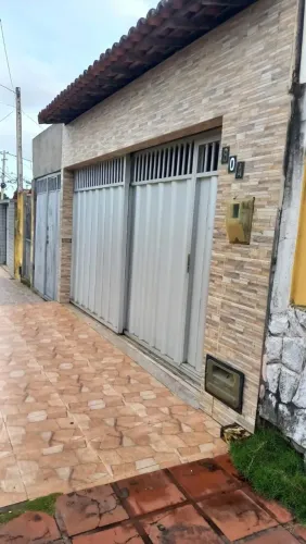 Casa alugar ou vender. Localizada no conjunto gramore,
