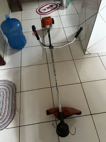 Vendo roçadeira Roçadeira A Combustão Stihl Fs 80