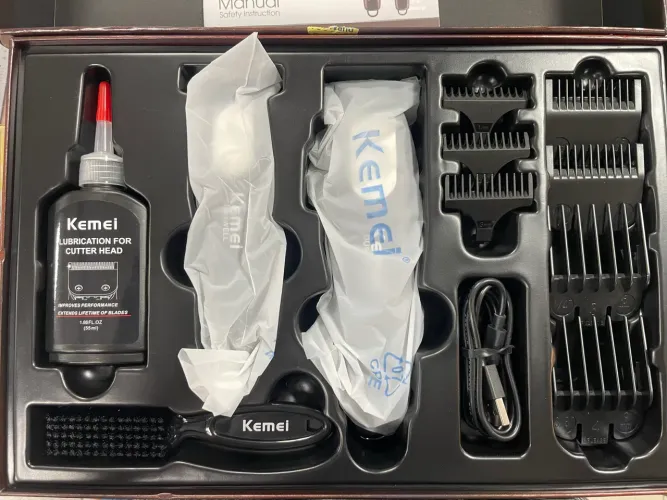 KIT 2 MÁQUINAS DE CABELO E BARBA SEM FIO