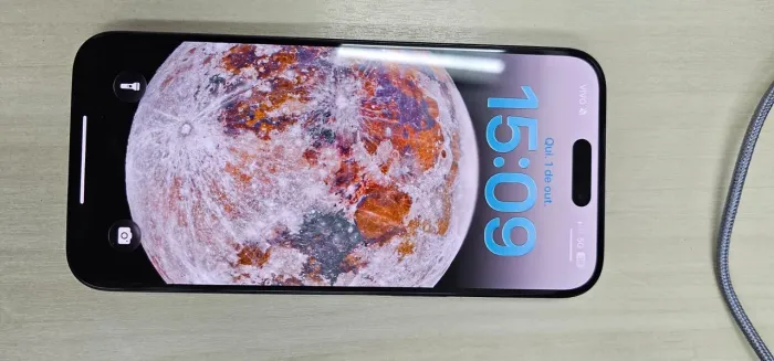 iPhone 15 Pro Max Azul, Tudo funcionando Bateria: 84%