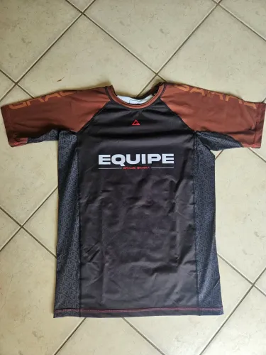 Camisa marrom da Gracie Barra