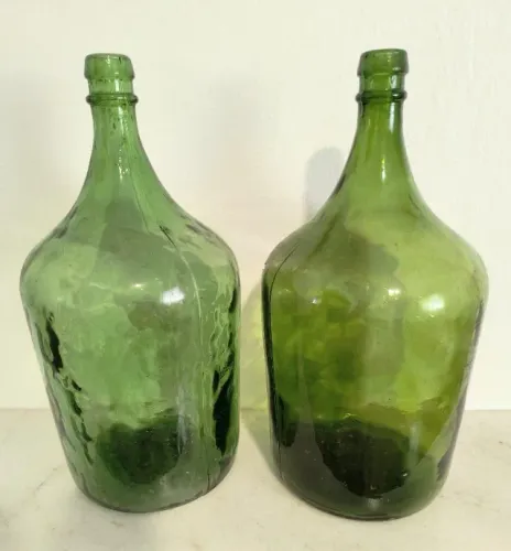 2 garrafas de vinho antigo - raridade
