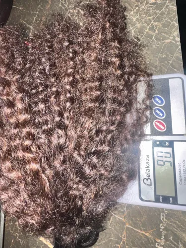 Cabelo humano cacho 1 bem fechado