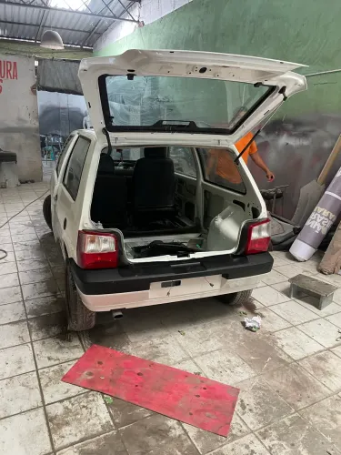 Trabalho com funilaria e pintura