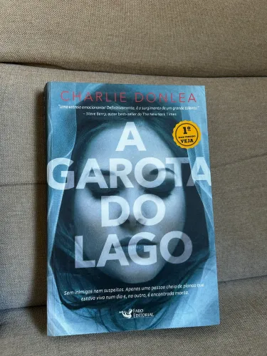 A Garota do Lago - Charlie Donlea | Livro de Suspense