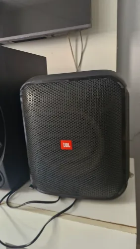 Caixa de som JBL encore essentaial