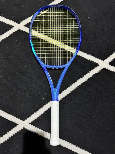 Yonex Ezone 98 305gr
