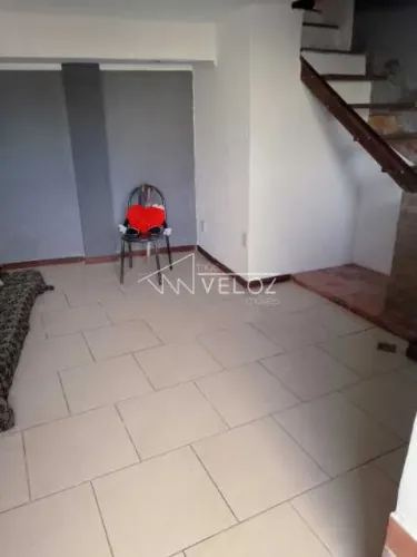 Apartamento : / Residencial / Santa Teresa