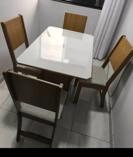 Conjunto com 4 cadeiras Évora