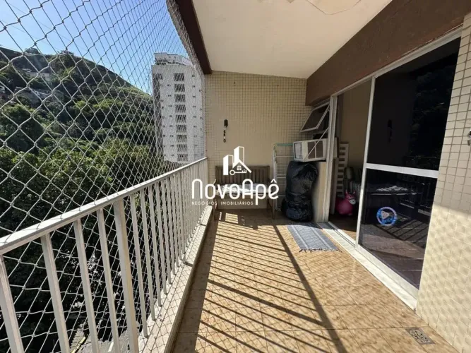 Apartamento a venda com varanda, 2 Quartos e vaga, 62m² - Tijuca