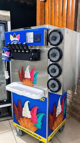 Máquina de sorvete expresso com pouco uso, ZERADA