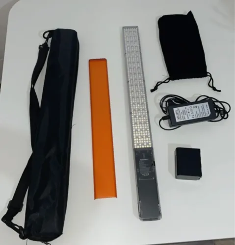 Bastão LED Yongnuo YN360 III RGB Completo - Tripé + Baterias + Bolsa