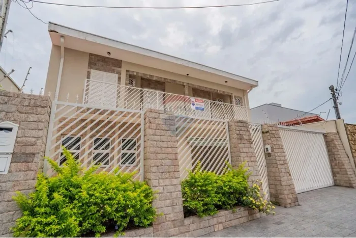 RE/MAX ALUGA Casa Residencial / Comercial 312m², R$7.200,00 I 4 Dormitórios, 4 Salas, 2 Su