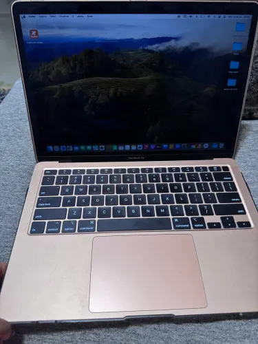 MacBook Air A2179 muito novo (23 ciclos de bateria apenas)