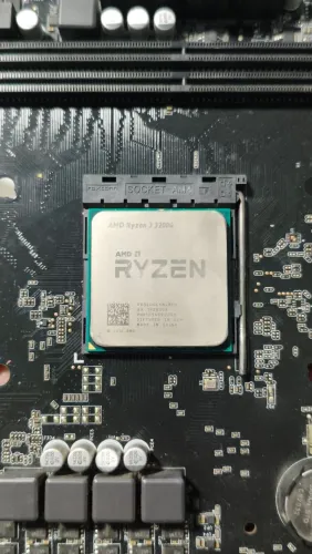 Ryzen 3200g