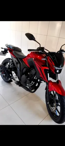 Fazer 250 com apenas 1.300 km rodados original 