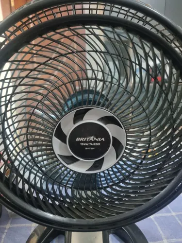 Vende-se ventilador Britânia