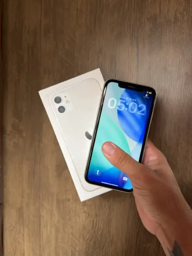 iPhone 11