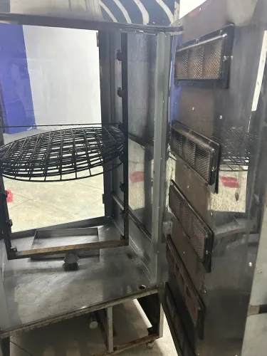 Máquina de frango assado