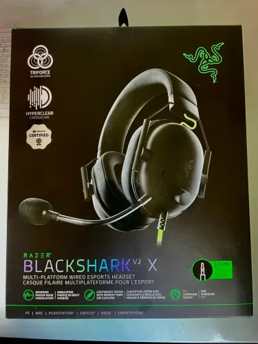 Headset da Razer black shake v2