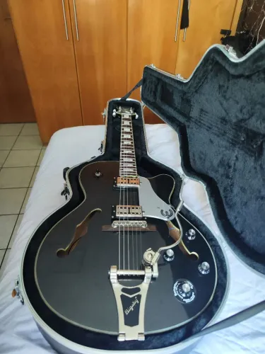 Guitarra epiphone emperor swingster