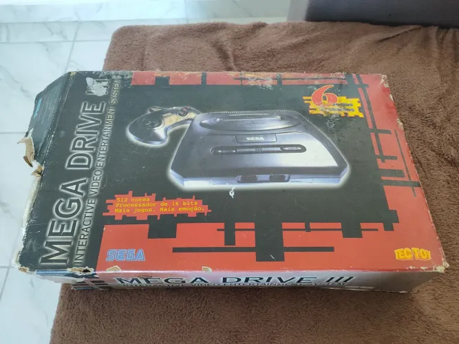 Mega drive 3 com caixa