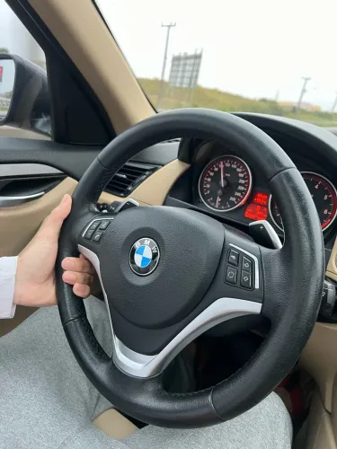 Volante bmw x1 2015