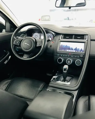 Jaguar E-Pace R-dynamic SE 2.0 AWD 250cv Aut. 2019