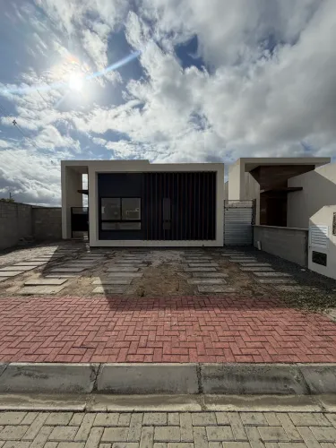 Casa Residencial Lantai 3 suítes